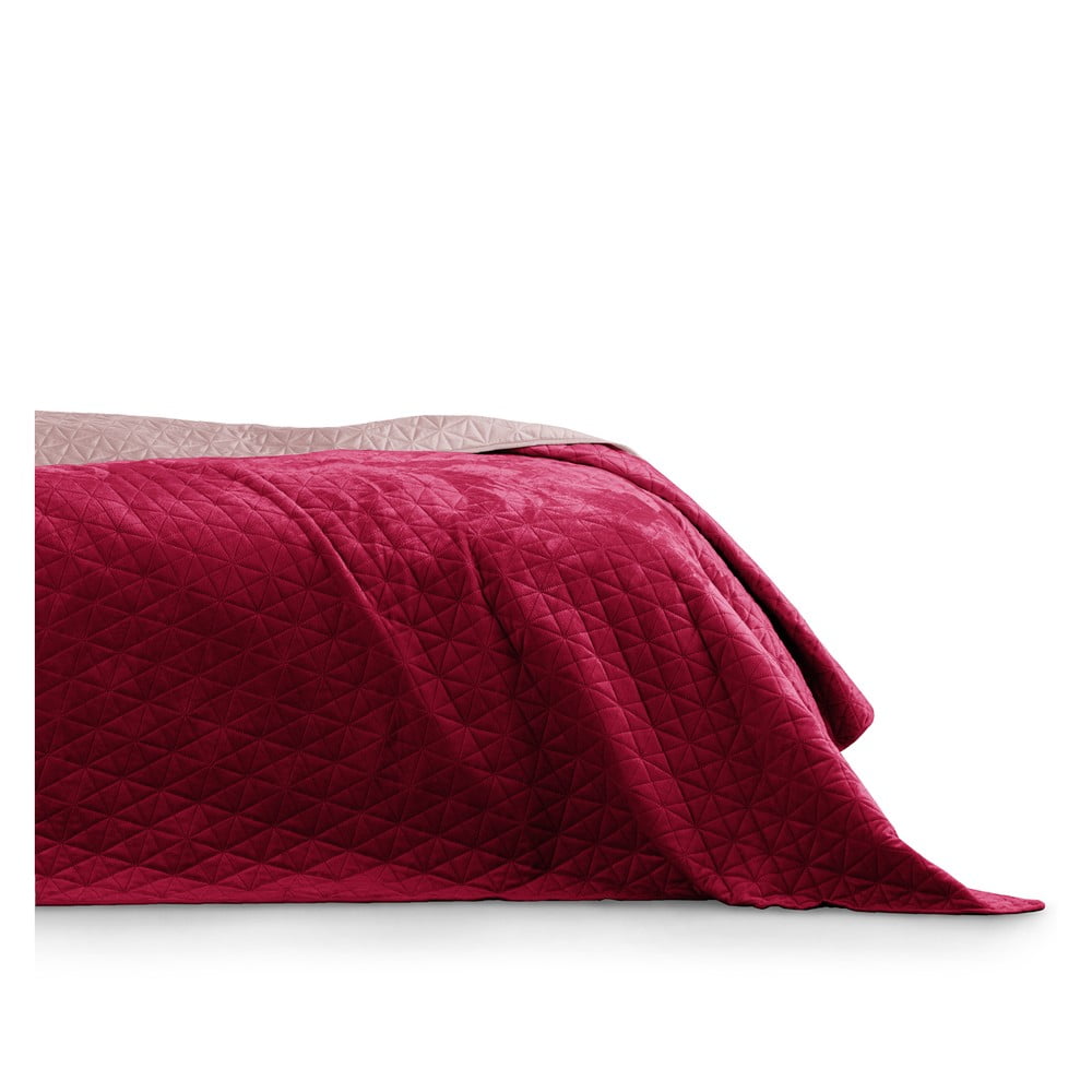 Červený pléd cez posteľ AmeliaHome Laila Ruby Red 260 x 240 cm