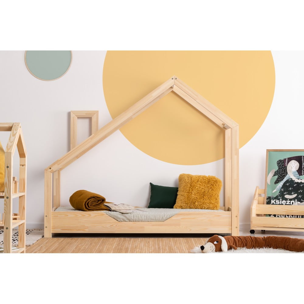 Domčeková posteľ z borovicového dreva Adeko Luna Bek 90 x 200 cm